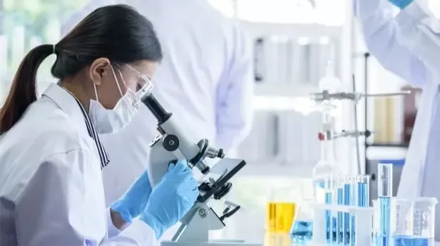 Laboratory research on eye health nutrients